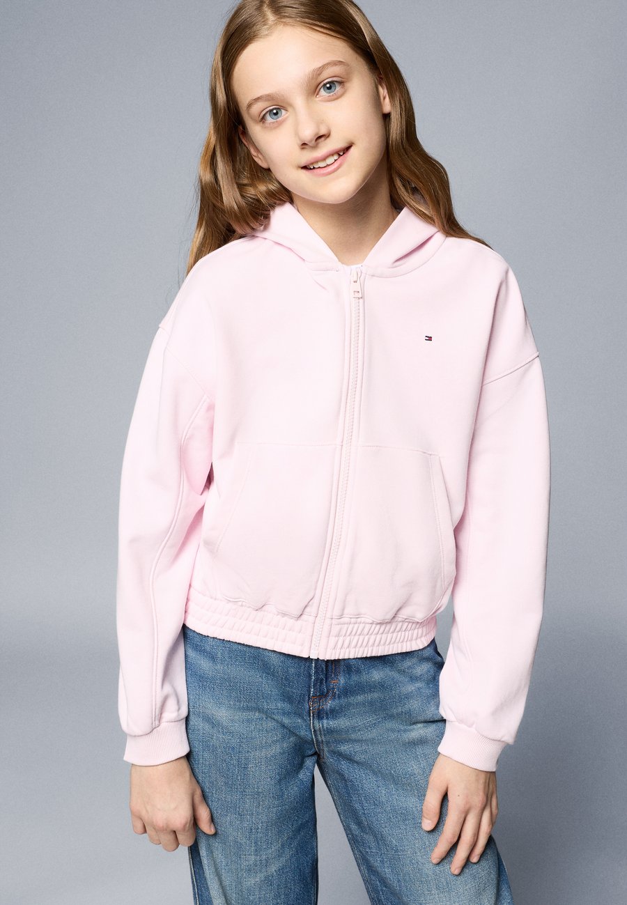 Худи Tommy Hilfiger PUFF PRINT ZIP THRU HOODIE, Light Pink
Худи Tommy Hilfiger PUFF PRINT ZIP THRU HOODIE, Light Pink