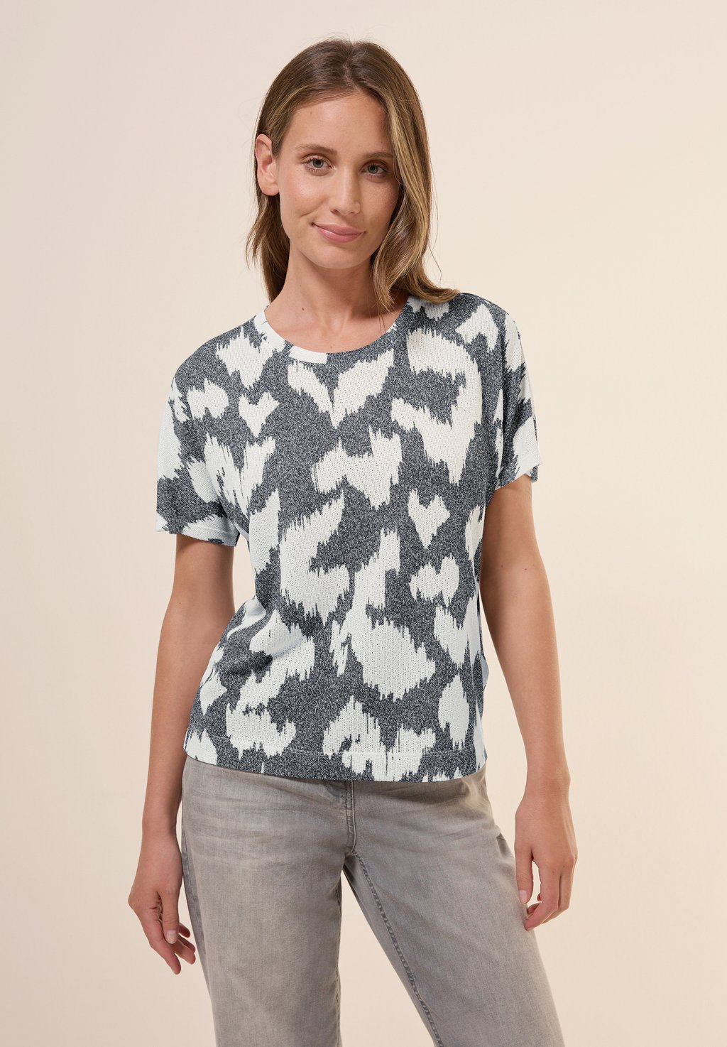 Футболка с принтом GEMUSTERTES CREPÉ Cecil, серый 
Футболка с принтом GEMUSTERTES CREPÉ Cecil, серый