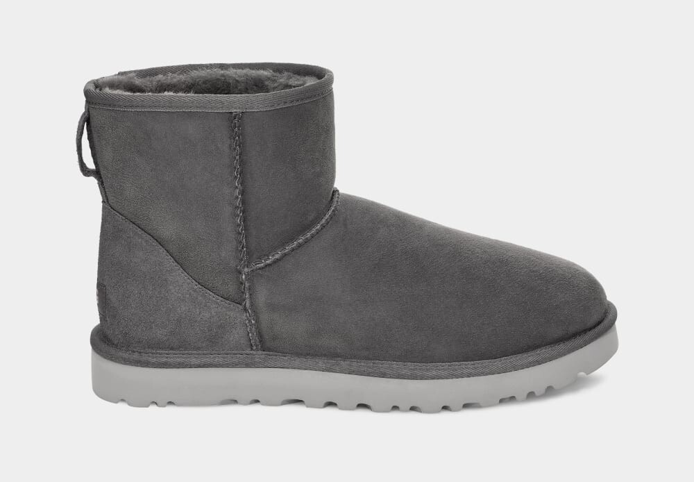 Ботинки мужские UGG низкие из овчины, темно-серый
Ботинки мужские UGG низкие из овчины, темно-серый