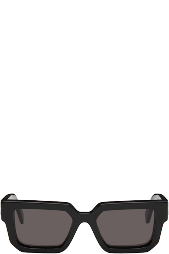 Черные солнцезащитные очки Silverstone Off-White
Черные солнцезащитные очки Silverstone Off-White