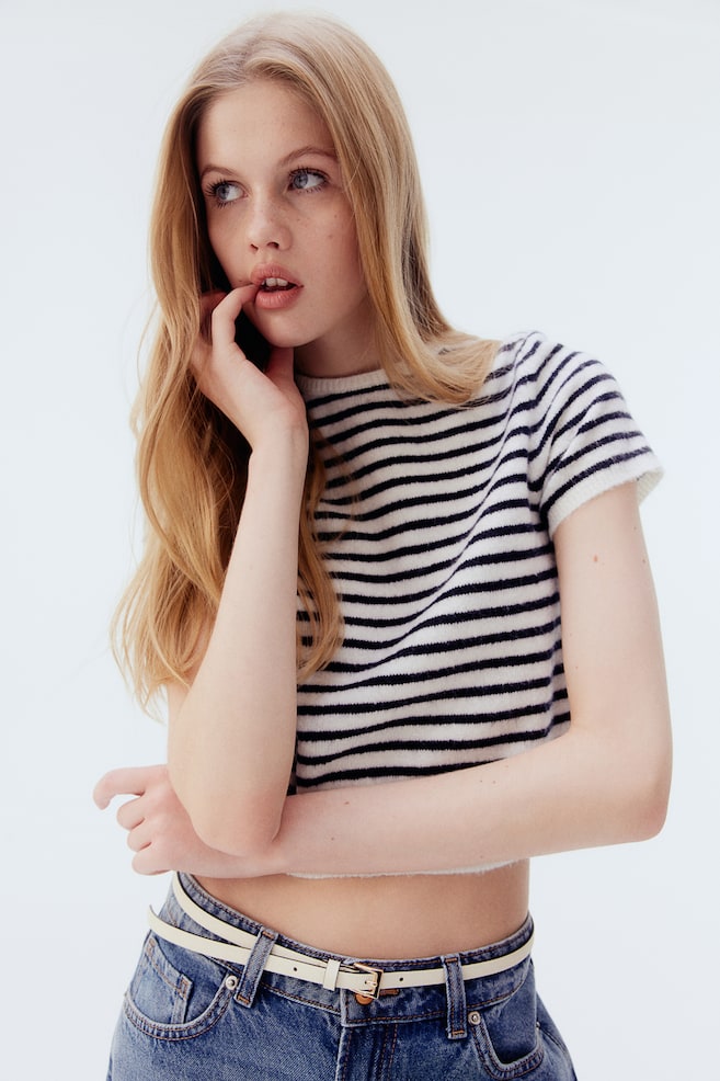 Футболка из тонкого трикотажа H&M, мультиколор
Футболка из тонкого трикотажа H&M, мультиколор