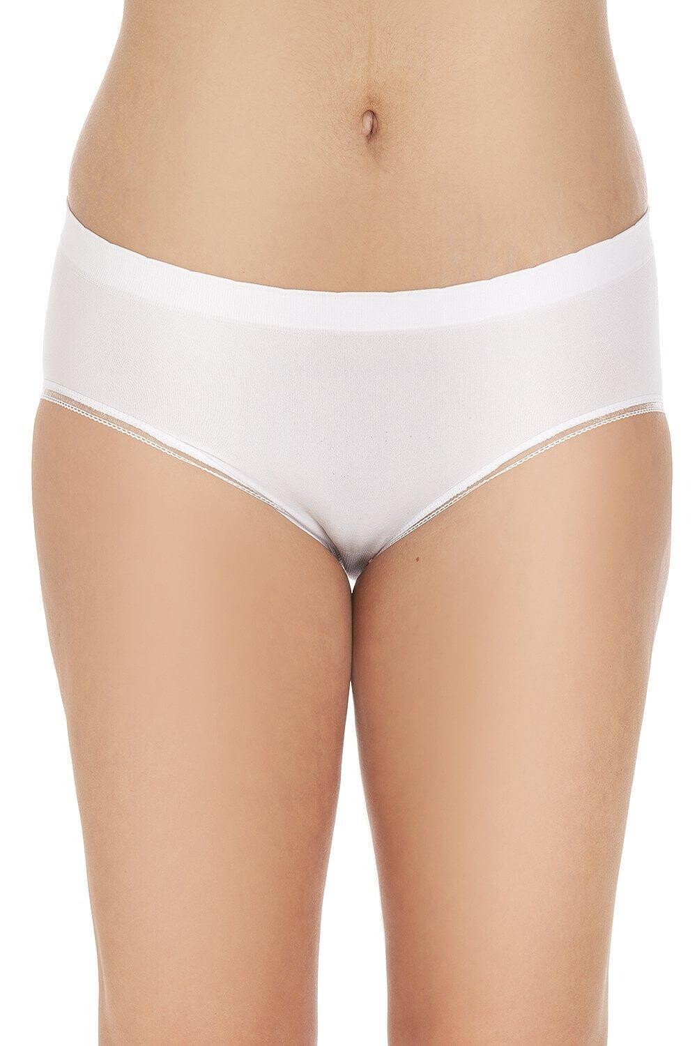 Комплект из трех гладких бесшовных высоких трусов Camille, белый
Комплект из трех гладких бесшовных высоких трусов Camille, белый