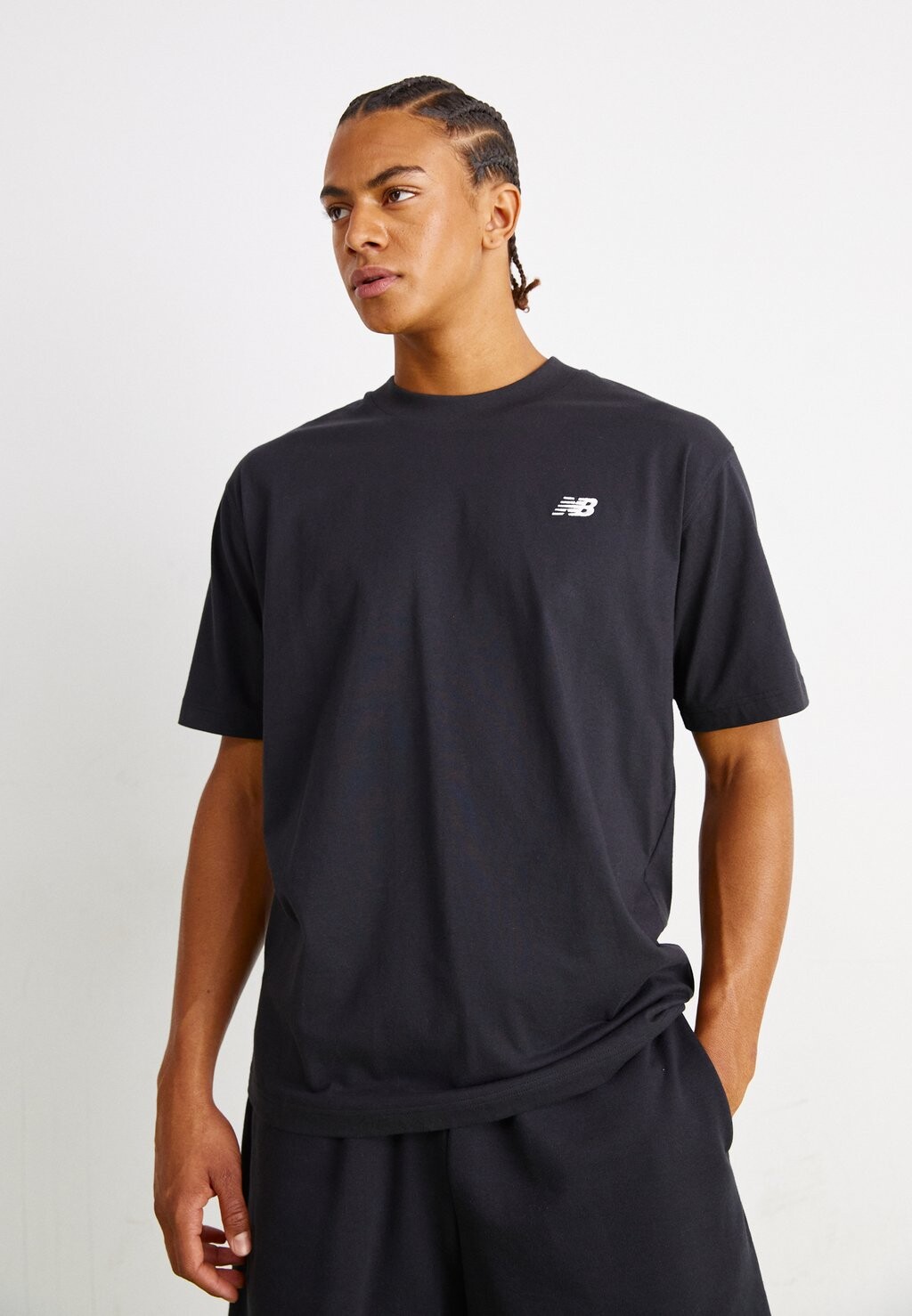 базовая футболка Sport Essentials Small Logo New Balance, черный
базовая футболка Sport Essentials Small Logo New Balance, черный