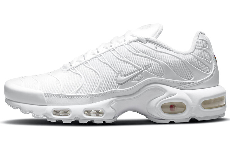 Кроссовки Nike Air Max Plus для мужчин
Кроссовки Nike Air Max Plus для мужчин