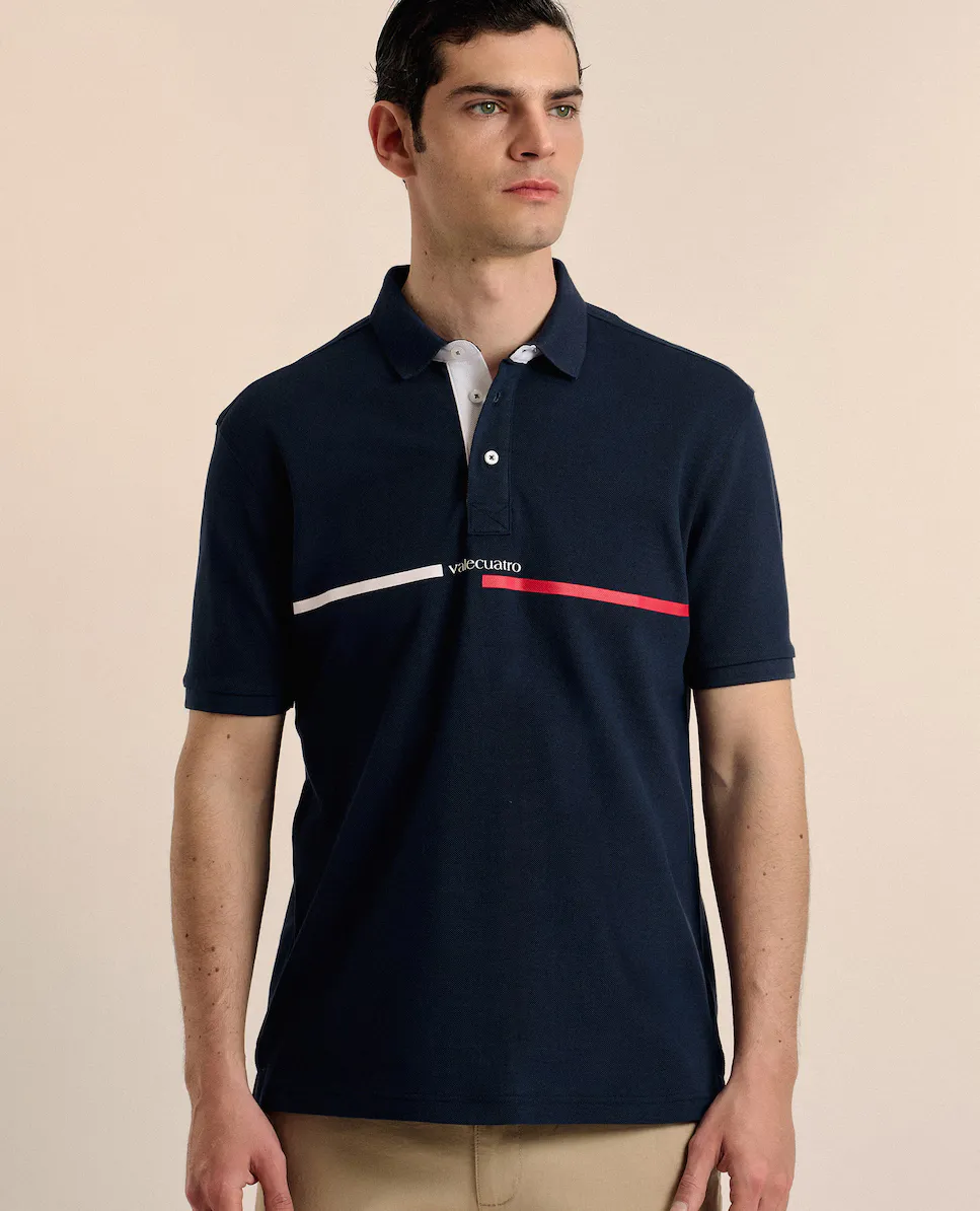 Мужская рубашка-поло классического кроя с короткими рукавами из пике Valecuatro, темно-синий
Мужская рубашка-поло классического кроя с короткими рукавами из пике Valecuatro, темно-синий