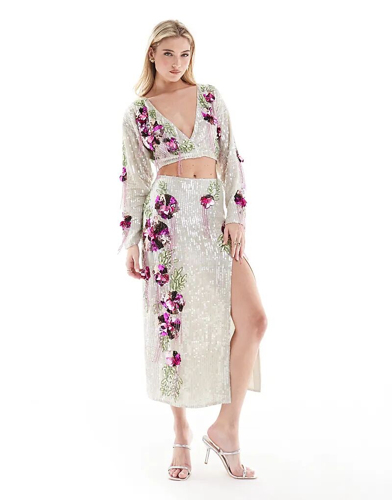 Юбка миди премиум-класса ASOS DESIGN серебристого и розового цвета с объемным цветочным узором
Юбка миди премиум-класса ASOS DESIGN серебристого и розового цвета с объемным цветочным узором
