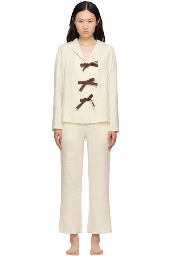 Пижамный комплект «The Bow» от Off-White Sleeper
Пижамный комплект «The Bow» от Off-White Sleeper