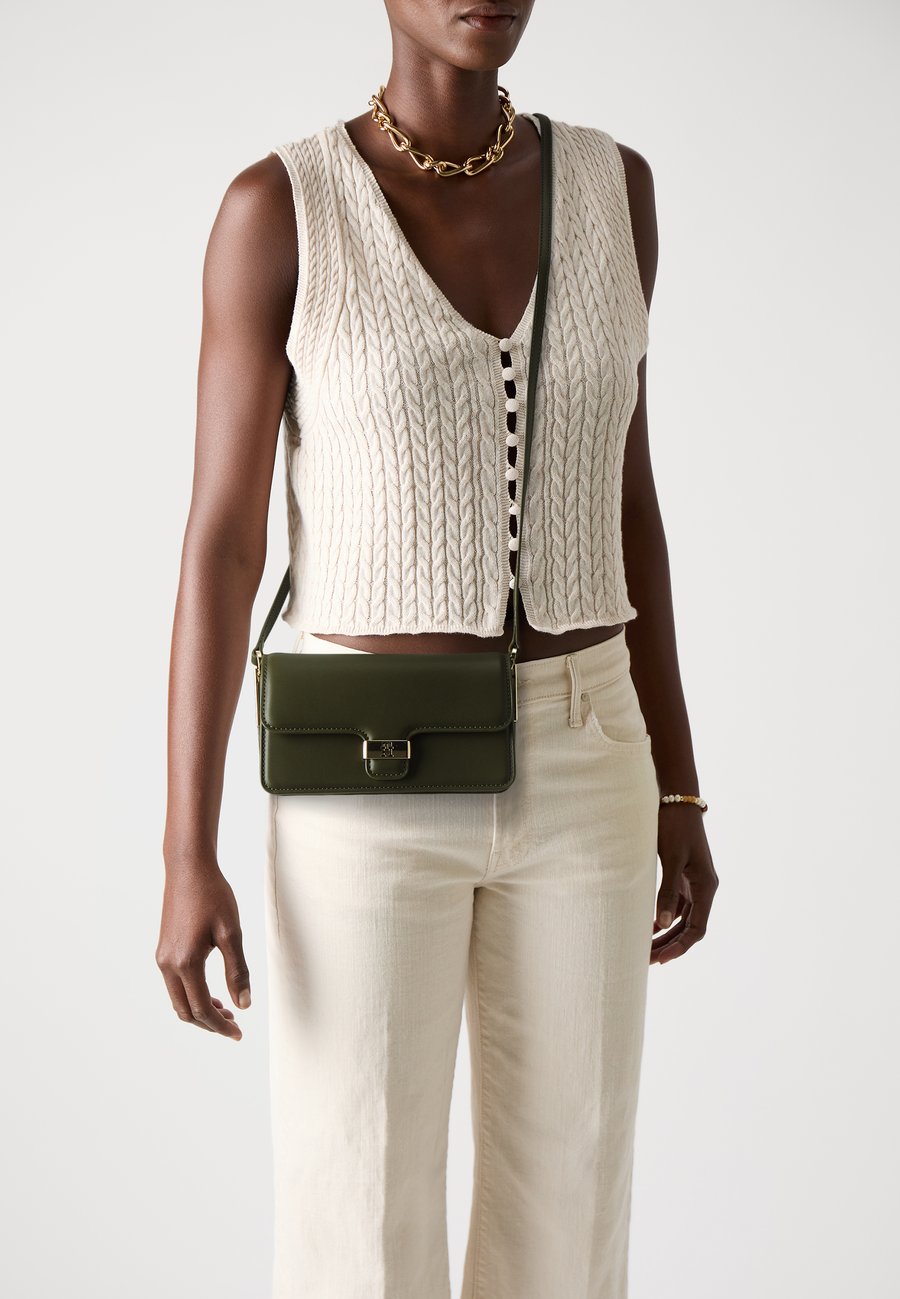 Сумка кросс-боди Tommy Hilfiger HERITAGE MINI CROSSOVER, Huntsman Green/Green
Сумка кросс-боди Tommy Hilfiger HERITAGE MINI CROSSOVER, Huntsman Green/Green