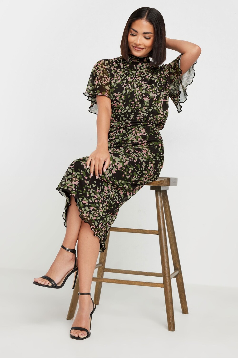 Платье миди с анималистичным принтом Pixiegirl Petite, черный
Платье миди с анималистичным принтом Pixiegirl Petite, черный