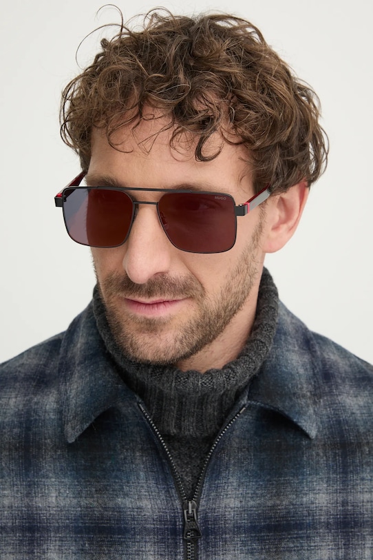 Солнцезащитные очки Hugo, черный
Солнцезащитные очки Hugo, черный