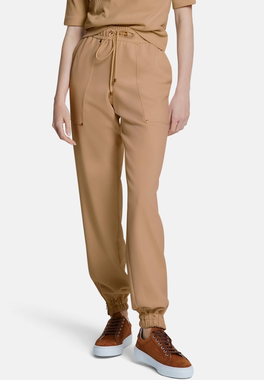 Спортивные штаны EDLE JOGG MADELEINE, коричневый
Спортивные штаны EDLE JOGG MADELEINE, коричневый