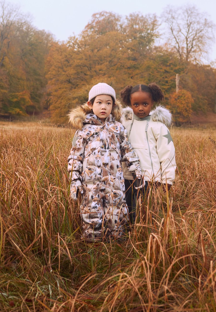 Зимняя куртка Molo HOPLA JACKET UNISEX, Vanilla/Sand
Зимняя куртка Molo HOPLA JACKET UNISEX, Vanilla/Sand