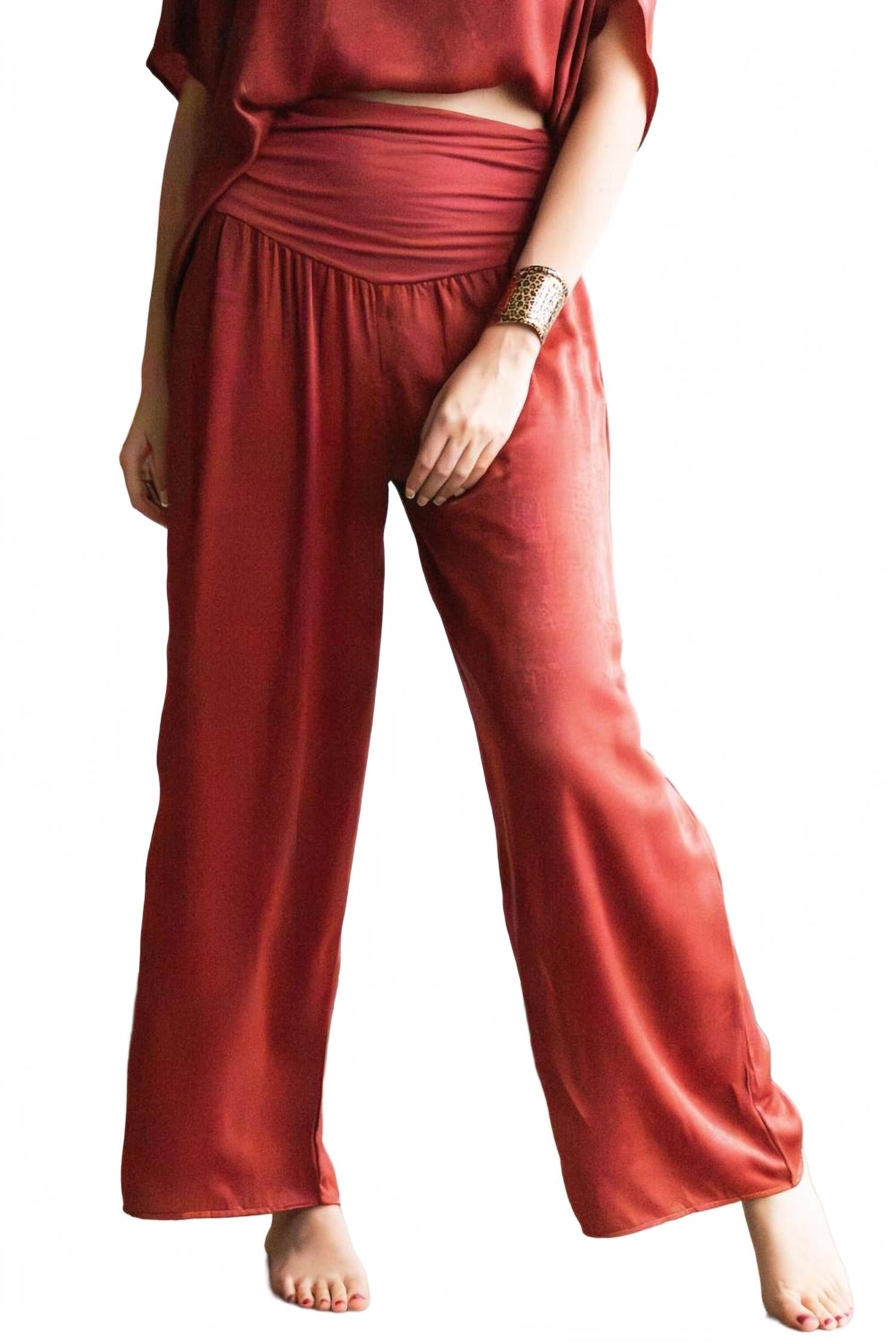 Двухслойные брюки Lucy цвета мускатного ореха Kylie Paige, Nutmeg
Двухслойные брюки Lucy цвета мускатного ореха Kylie Paige, Nutmeg