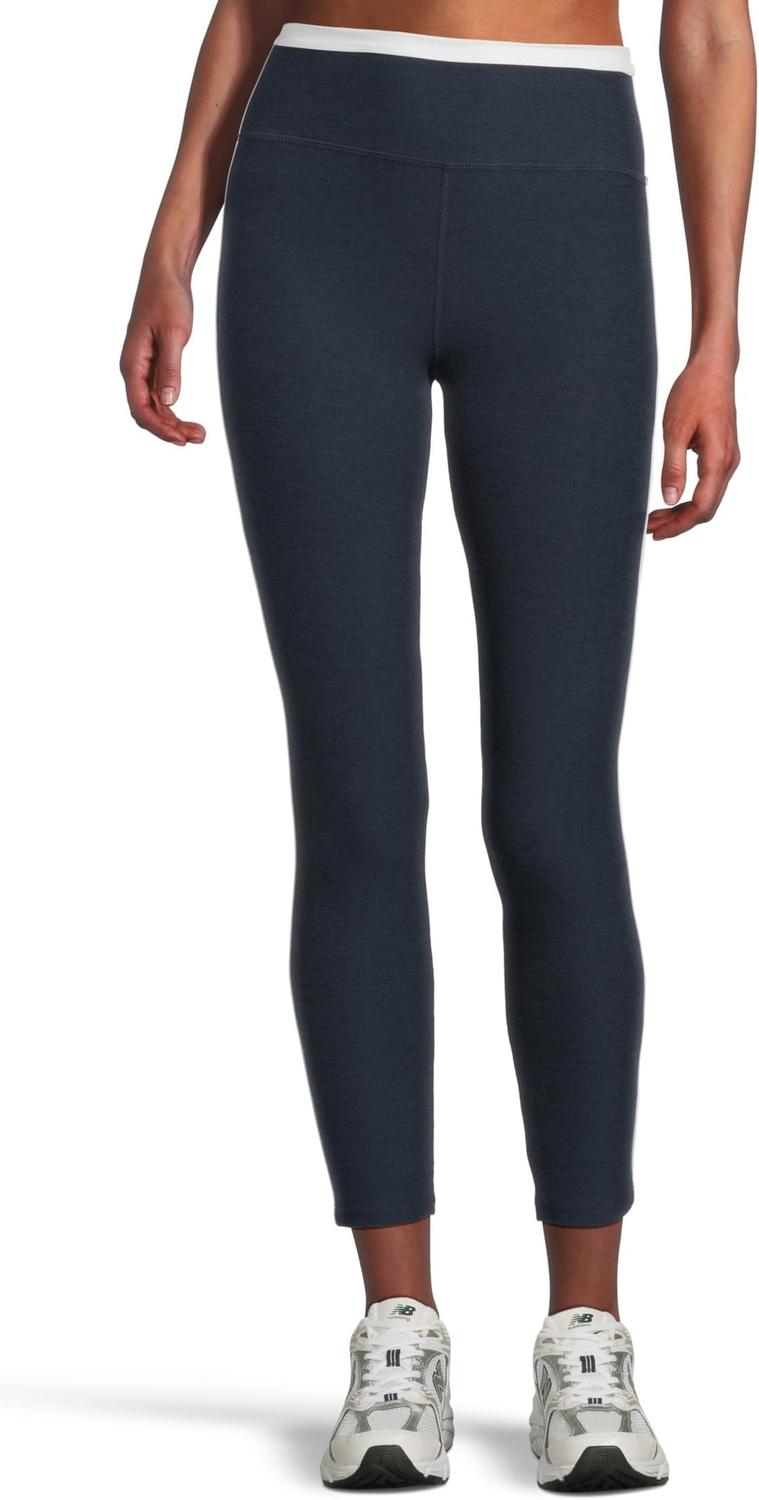 Брюки Beyond Yoga Spacedye Trophy High Waisted Midi Leggings, Nocturnal Navy/Cloud White
Брюки Beyond Yoga Spacedye Trophy High Waisted Midi Leggings, Nocturnal Navy/Cloud White