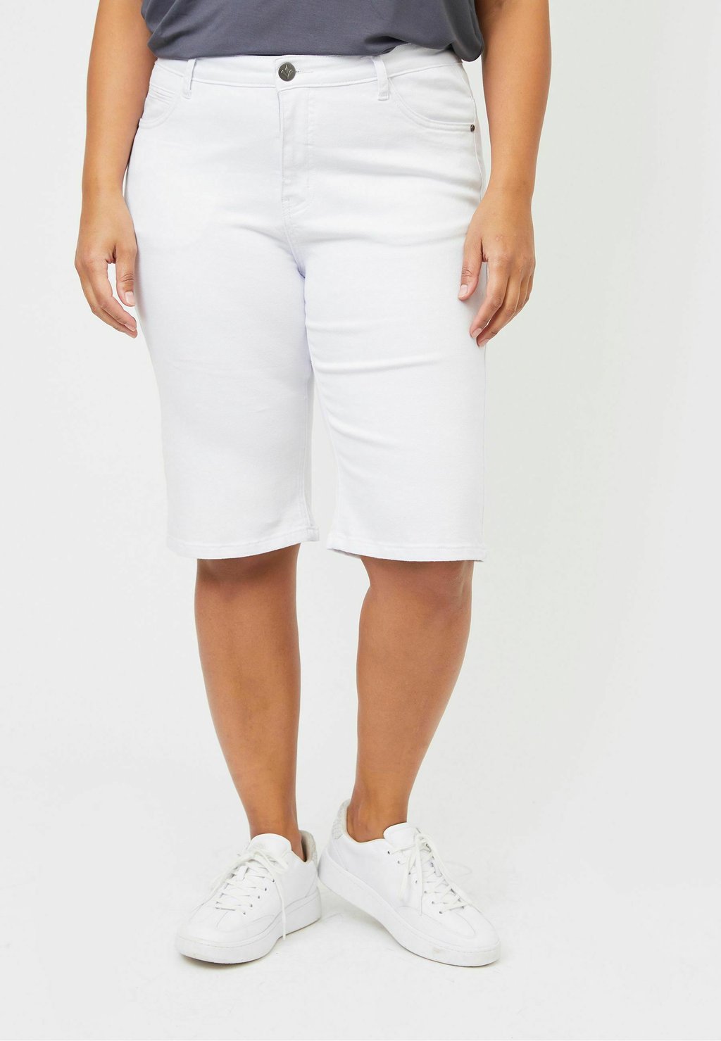 Джинсовые шорты ADMILAN ADIA, белый
Джинсовые шорты ADMILAN ADIA, белый