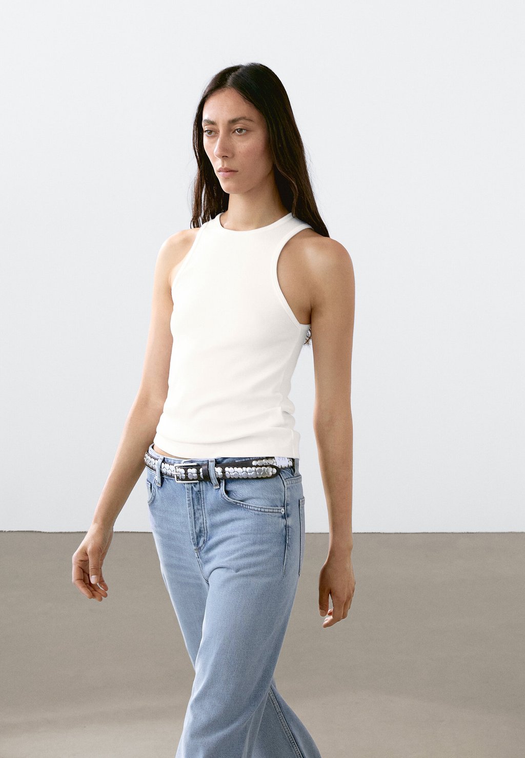 Топ Massimo Dutti, белый
Топ Massimo Dutti, белый