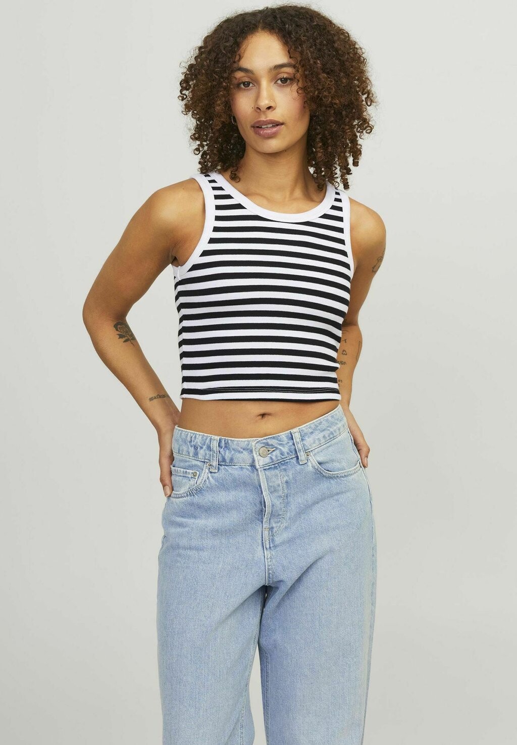 Топ JXFALLON JJXX, цвет bright white
Топ JXFALLON JJXX, цвет bright white