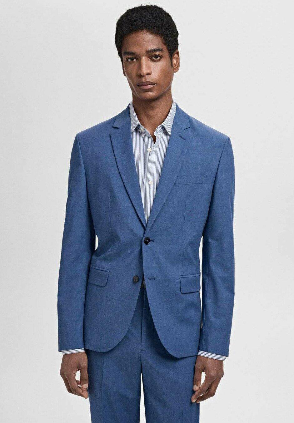 Пиджак-блейзер PARIS Mango, темно-синий
Пиджак-блейзер PARIS Mango, темно-синий