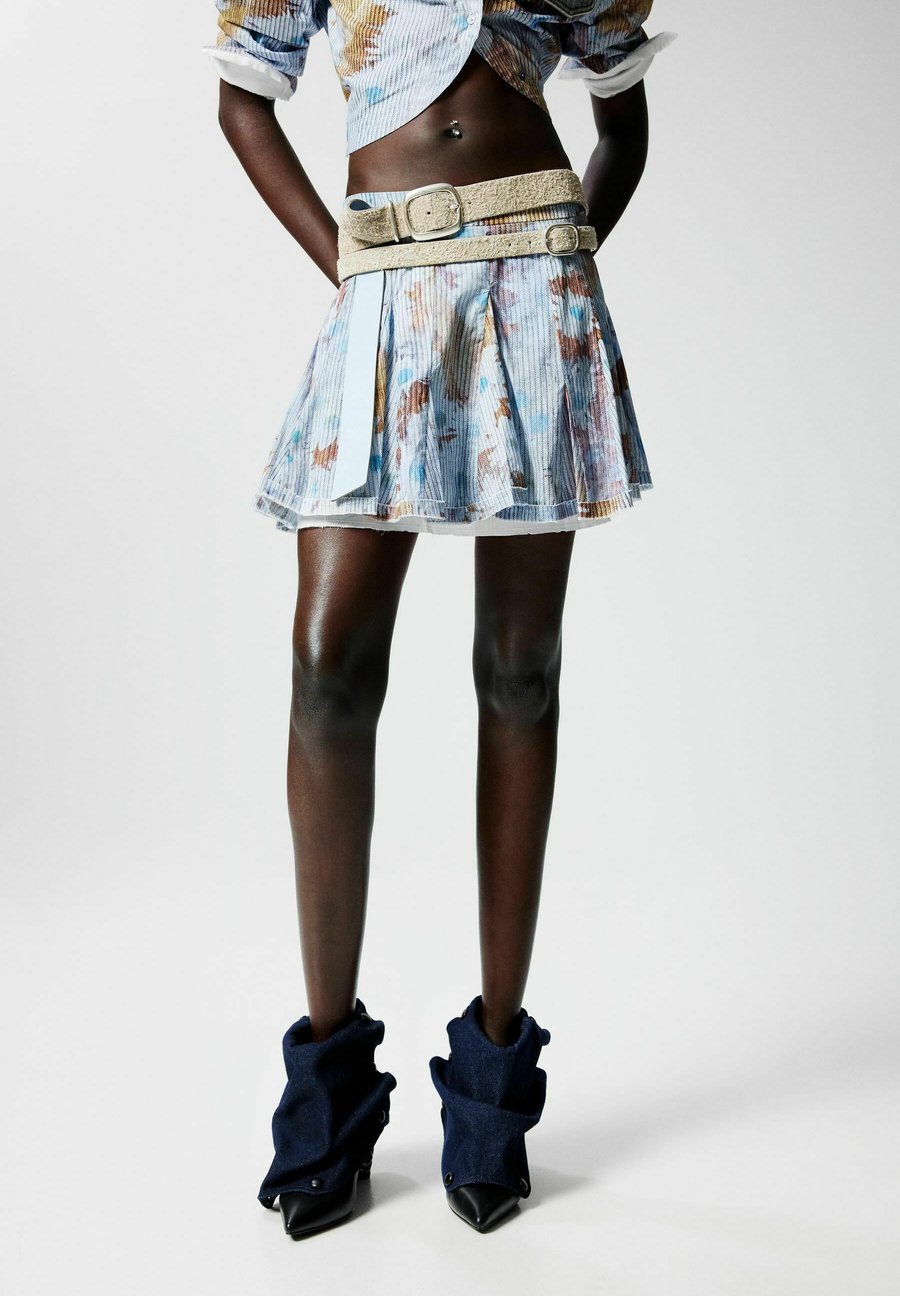 Юбка Desigual FLORAL, Blue
Юбка Desigual FLORAL, Blue