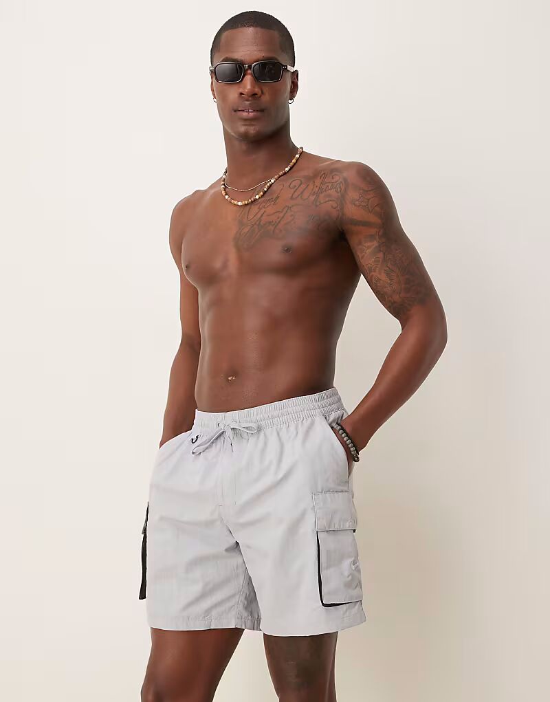 Шорты для плавания Nike Volley 7 дюймов с несколькими карманами серого цвета Nike Swimming
Шорты для плавания Nike Volley 7 дюймов с несколькими карманами серого цвета Nike Swimming