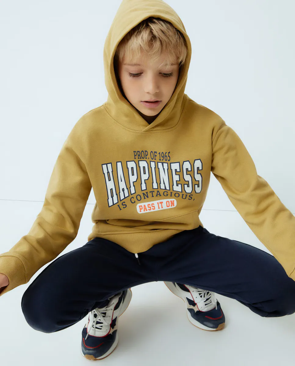 Комплект для мальчика, состоящий из толстовки и штанов Kids El Corte Inglés, цвет Mostaza
Комплект для мальчика, состоящий из толстовки и штанов Kids El Corte Inglés, цвет Mostaza