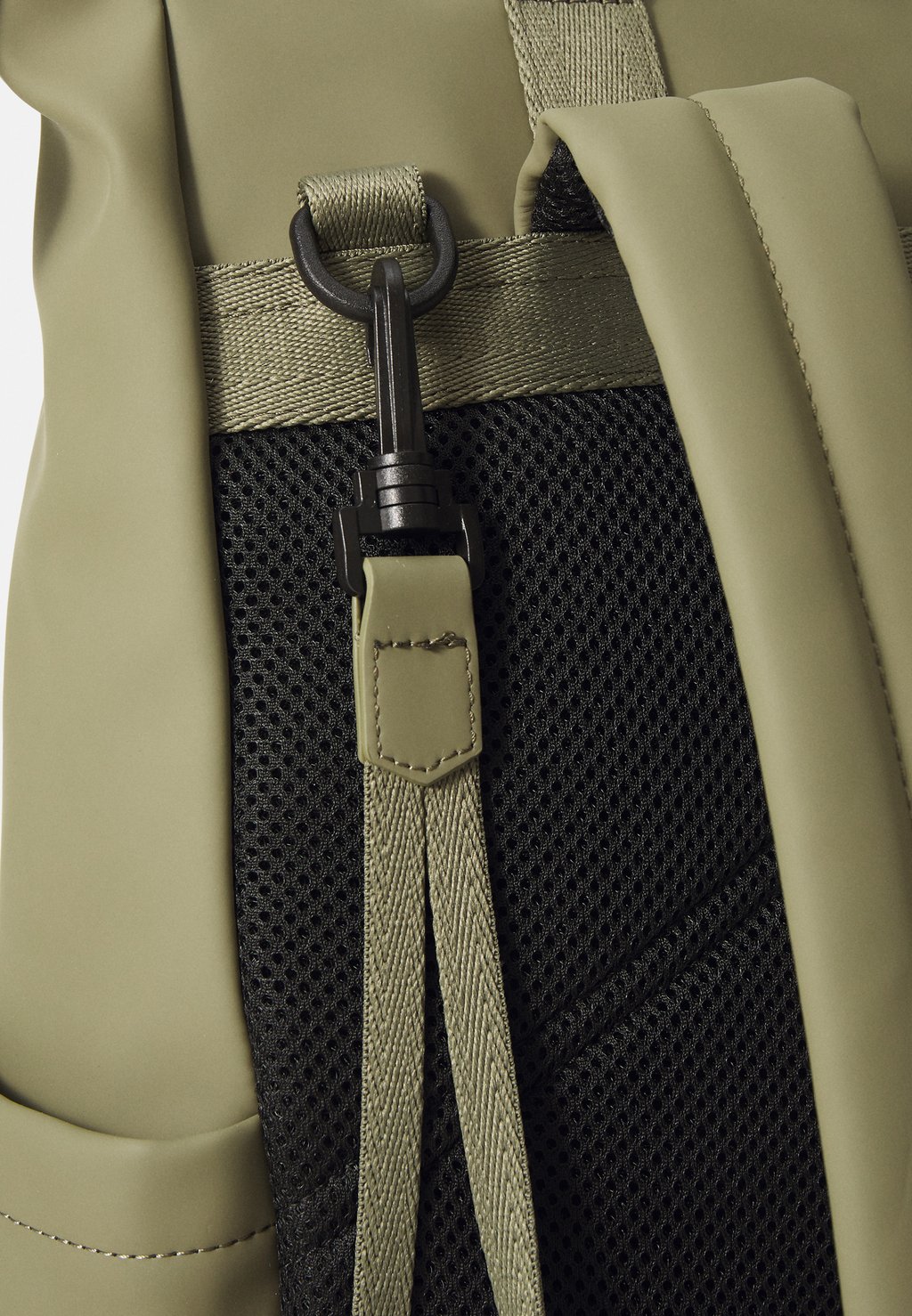 Рюкзак DIAPER BACKPACK UNISEX Calvin Klein Jeans, оливковый
Рюкзак DIAPER BACKPACK UNISEX Calvin Klein Jeans, оливковый