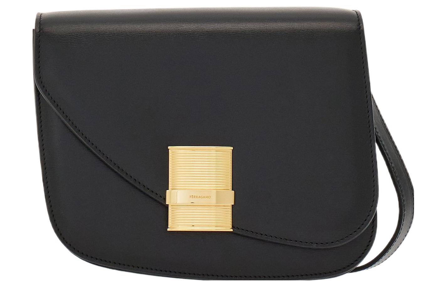 Сумка через плечо Ferragamo Zebra Print Calfskin с принтом зебры черная
Сумка через плечо Ferragamo Zebra Print Calfskin с принтом зебры черная