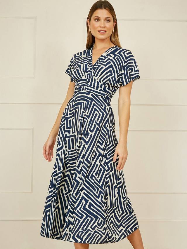 Миди-платье с геометрическими рюшами на талии Yumi, темно-синий/белый
Миди-платье с геометрическими рюшами на талии Yumi, темно-синий/белый