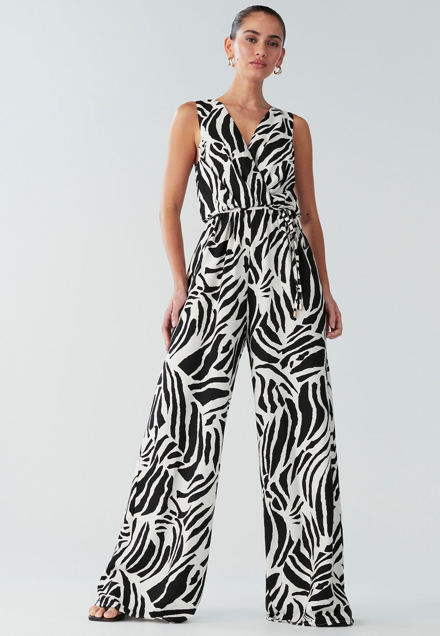 Комбинезон BWLDR PARKES JUMPSUIT, Black Abstract/Black
Комбинезон BWLDR PARKES JUMPSUIT, Black Abstract/Black