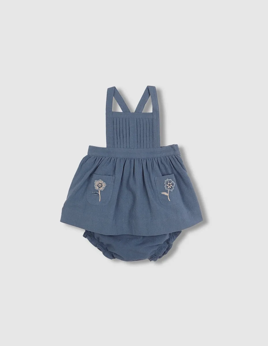 Детский комбинезон с защипами и вышитыми карманами Gocco, темно-зеленый
Детский комбинезон с защипами и вышитыми карманами Gocco, темно-зеленый