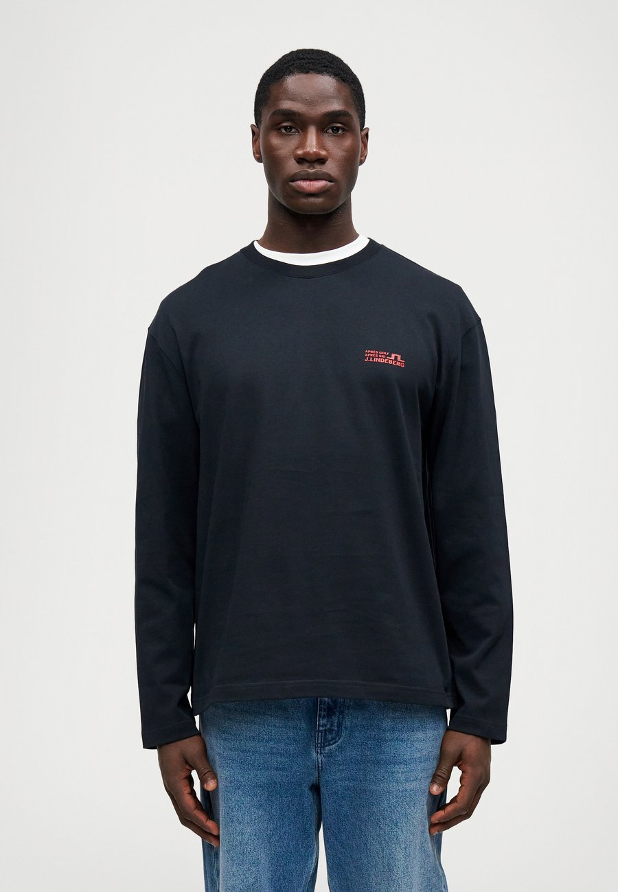 Топ J.LINDEBERG WALSH APRES , Black
Топ J.LINDEBERG WALSH APRES , Black