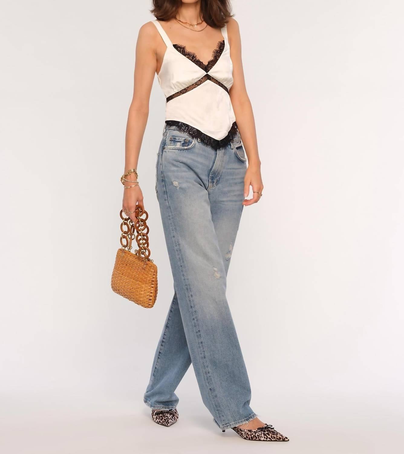 Камисол Carissa цвета слоновой кости Heartloom
Камисол Carissa цвета слоновой кости Heartloom