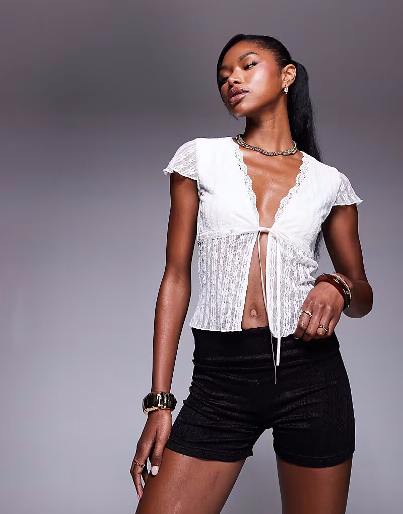 Мини-шорты Princess Polly с кружевом черного цвета
Мини-шорты Princess Polly с кружевом черного цвета