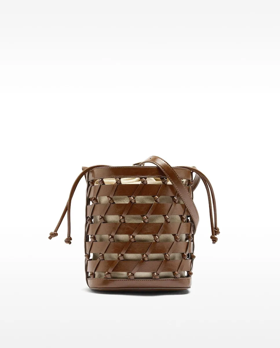 Женская сумка-бандо в стиле конфетницы с плетеными узлами Parfois, коричневый
Женская сумка-бандо в стиле конфетницы с плетеными узлами Parfois, коричневый
