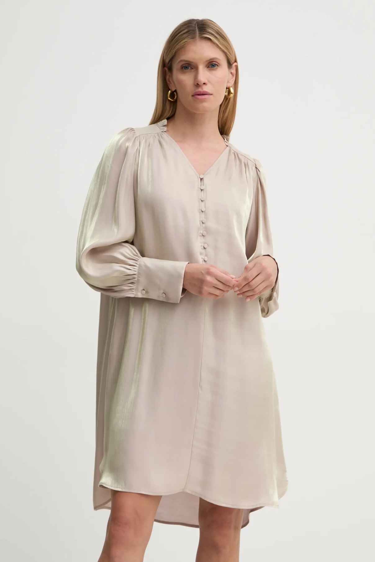 Платье Bruuns Bazaar, бежевый
Платье Bruuns Bazaar, бежевый