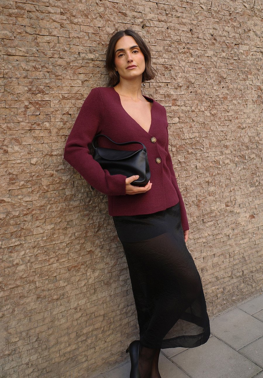 Кардиган NA-KD OVERLAPPING, Burgundy/Bordeaux
Кардиган NA-KD OVERLAPPING, Burgundy/Bordeaux