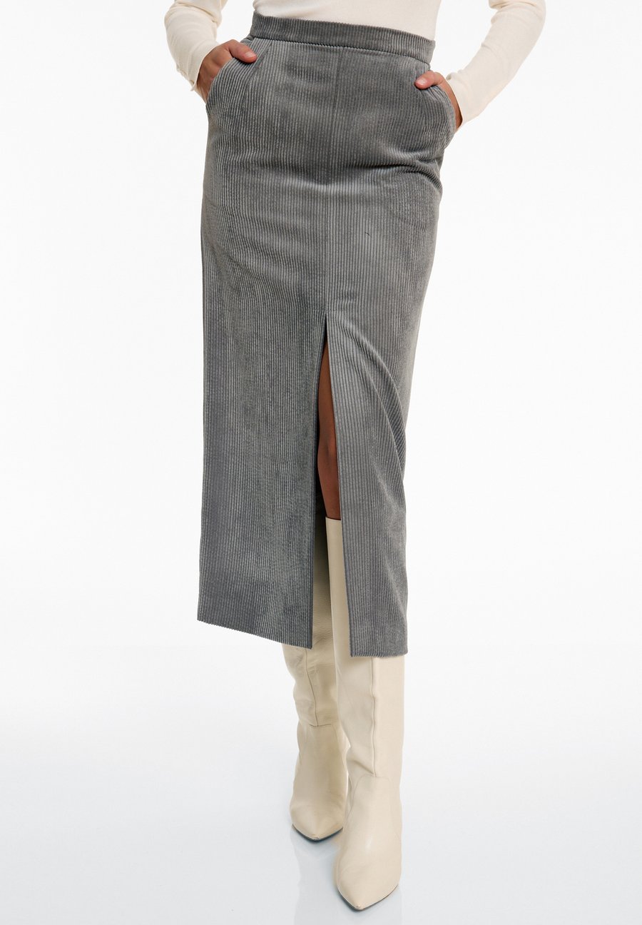 Юбка Ana Alcazar Pencil skirt, Grau/Grey
Юбка Ana Alcazar Pencil skirt, Grau/Grey