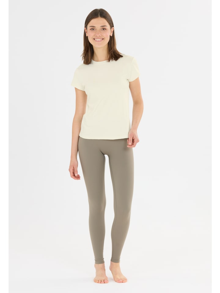 Футболка Almi в цвете 1207 Vaporous Gray Athlecia
Футболка Almi в цвете 1207 Vaporous Gray Athlecia