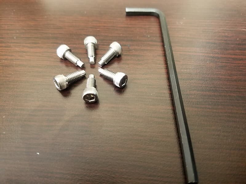 Набор винтов Fender Stratocaster Deluxe & Mini Floyd Rose Tremolo Custom из нержавеющей стали
Набор винтов Fender Stratocaster Deluxe & Mini Floyd Rose Tremolo Custom из нержавеющей стали