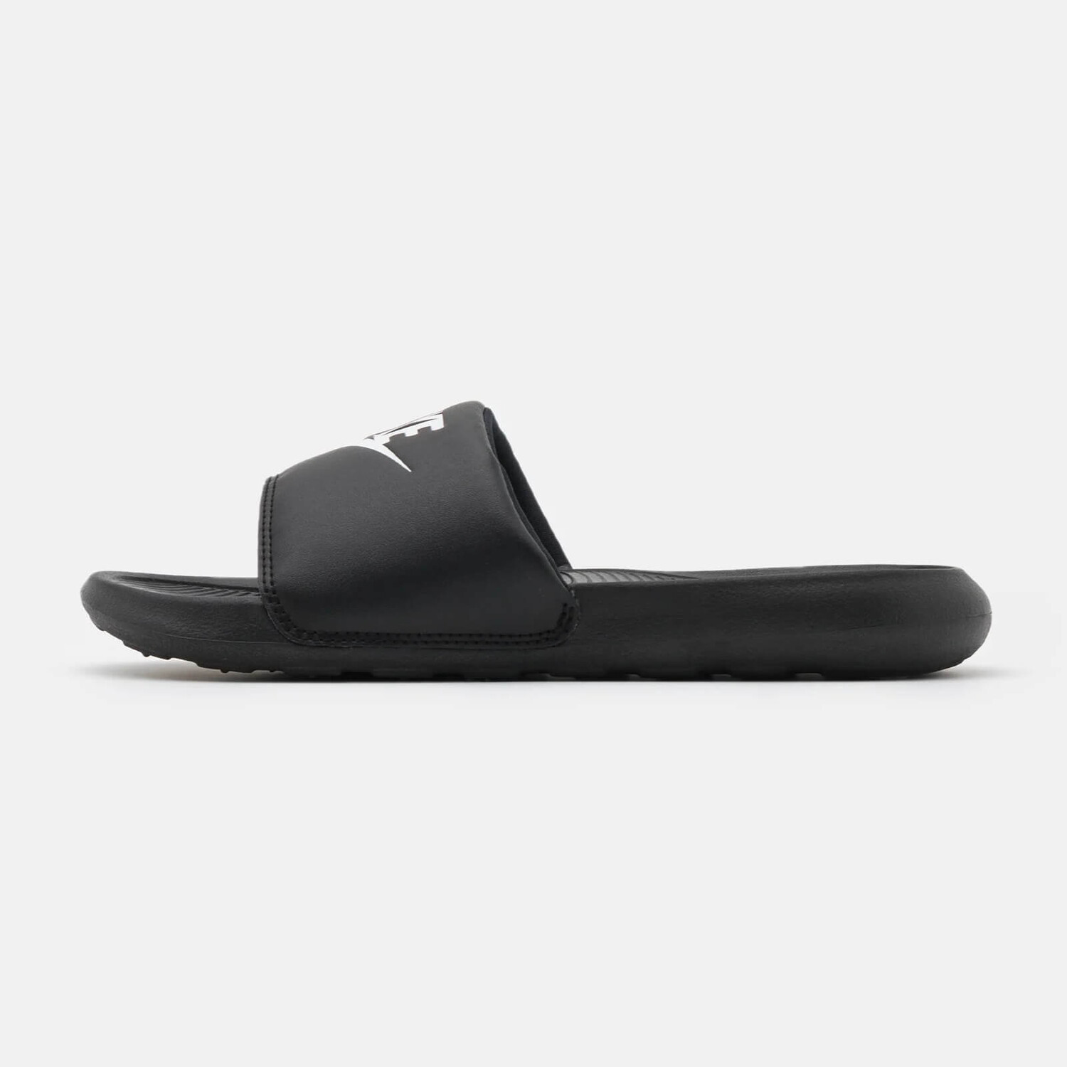 Шлепанцы на плоской подошве Унисекс Nike Sportswear Victori One Slide, черный/белый
Шлепанцы на плоской подошве Унисекс Nike Sportswear Victori One Slide, черный/белый