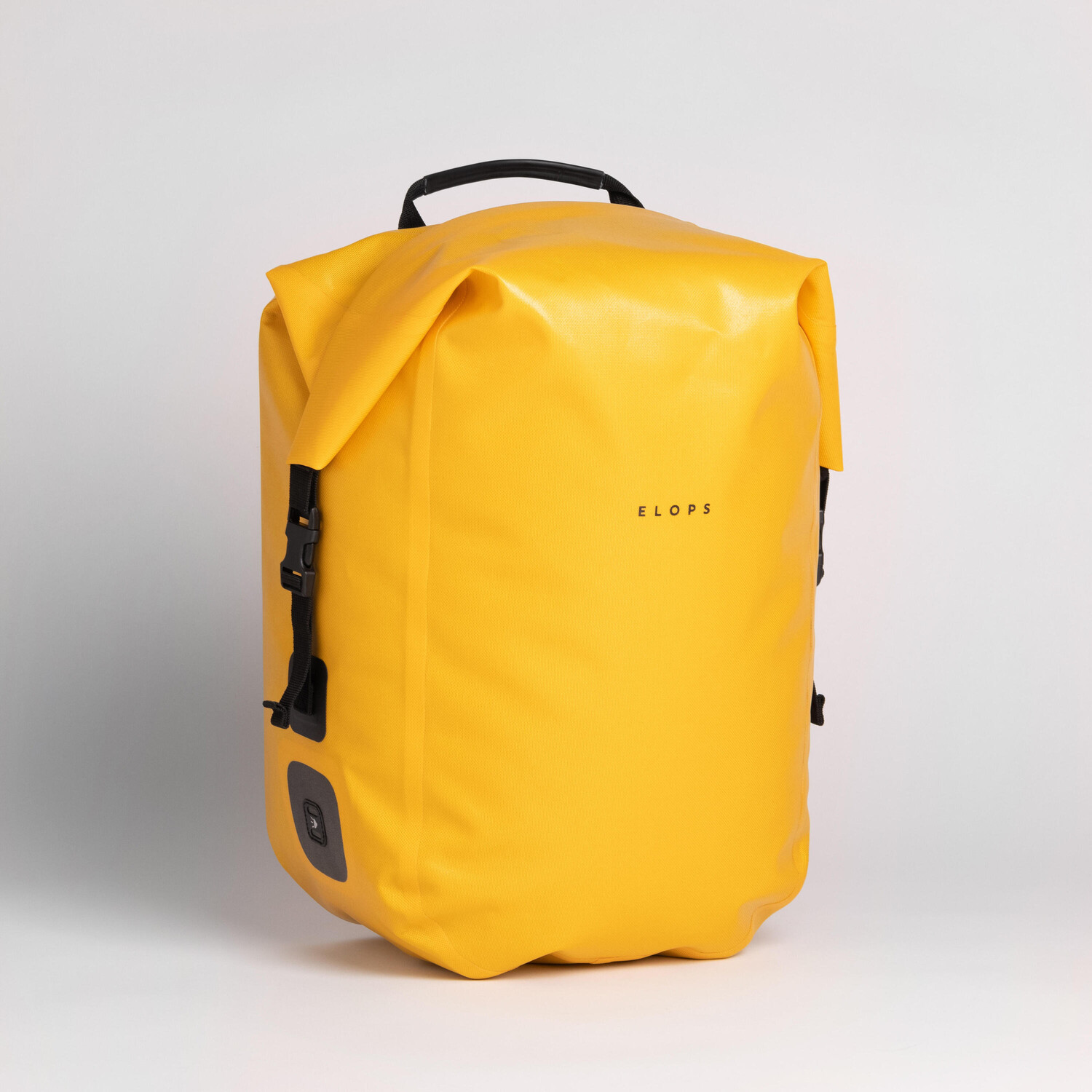 Велосумка водонепроницаемая 900 Elops 25л желтая
Велосумка водонепроницаемая 900 Elops 25л желтая