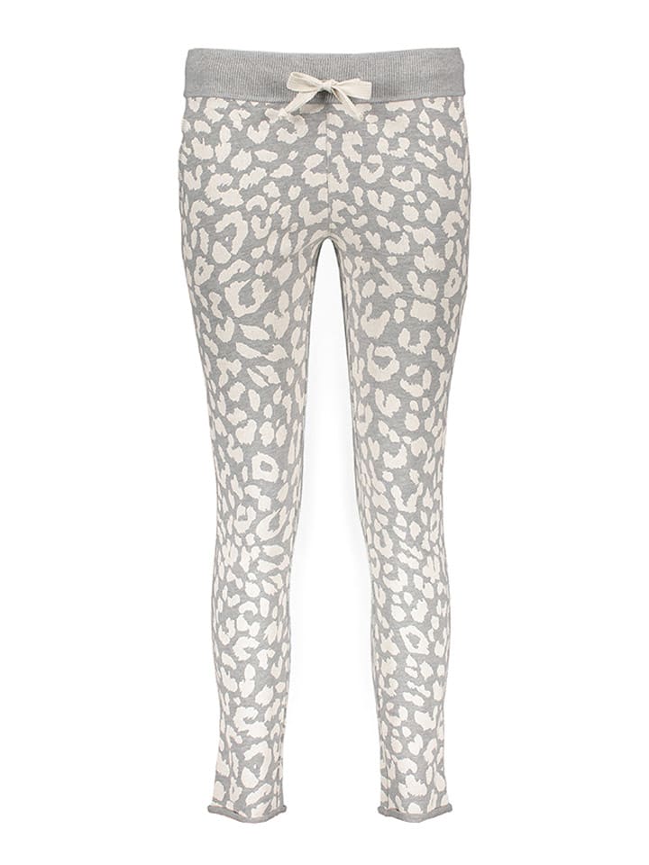 Спортивные штаны Juvia, цвет grau/creme
Спортивные штаны Juvia, цвет grau/creme