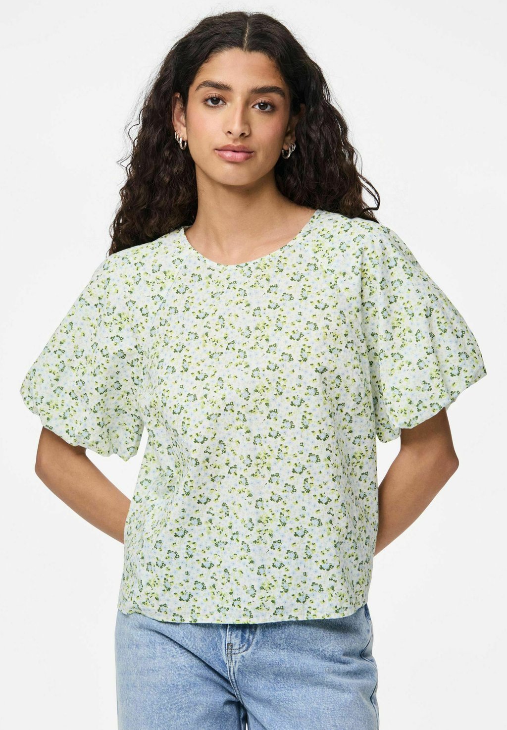 Блуза MIT 2/4 ÄRMELN PCFRONA Pieces, зеленый
Блуза MIT 2/4 ÄRMELN PCFRONA Pieces, зеленый