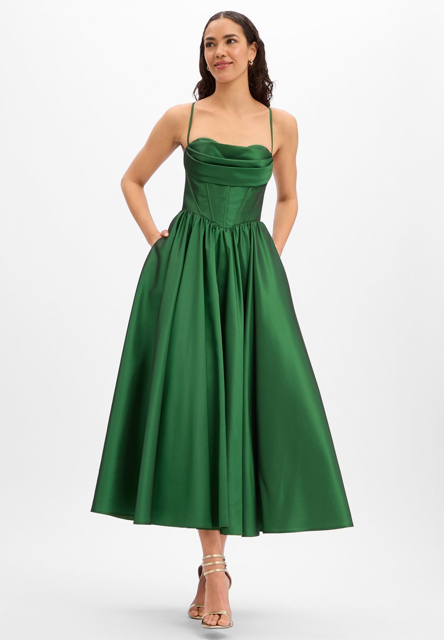 Платье Marie Lund Maxi dress, Grün/Green
Платье Marie Lund Maxi dress, Grün/Green
