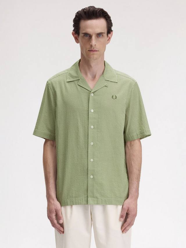 Хлопковая рубашка с отложным воротником и клетчатым узором, классический крой Fred Perry, Olive Mint
Хлопковая рубашка с отложным воротником и клетчатым узором, классический крой Fred Perry, Olive Mint