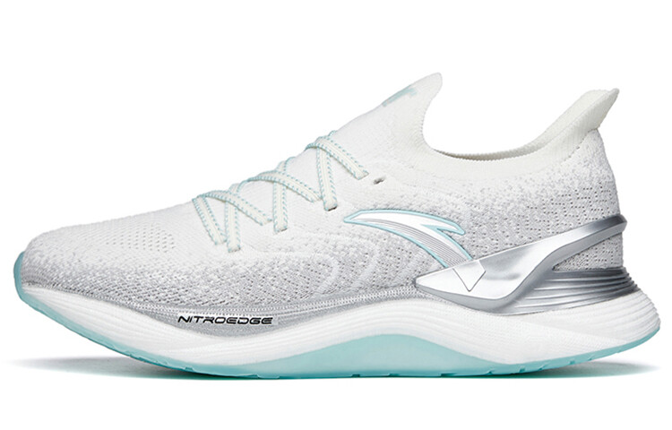 Кроссовки Chuang 2.0 Pro для бега мужские с низким верхом белые/серые/синие Anta
Кроссовки Chuang 2.0 Pro для бега мужские с низким верхом белые/серые/синие Anta