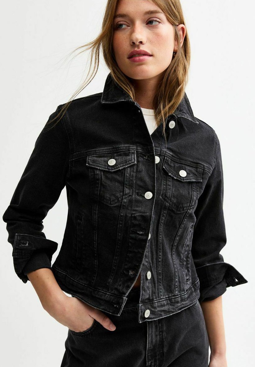 Джинсовая куртка New Look, черный
Джинсовая куртка New Look, черный