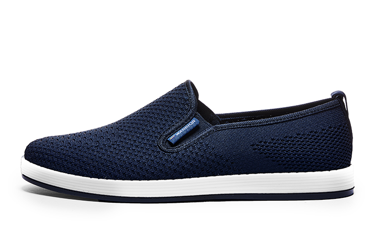 WARRIOR Легкие низкие повседневные туфли мужские темно-синего цвета
WARRIOR Легкие низкие повседневные туфли мужские темно-синего цвета