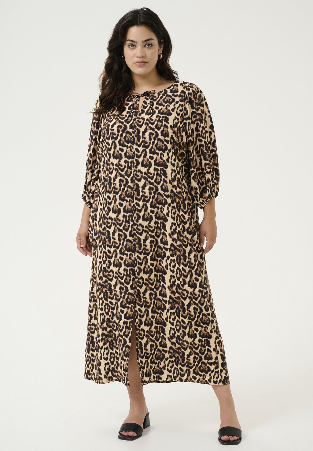 Повседневное платье PERLA Kaffe Curve, коричневый
Повседневное платье PERLA Kaffe Curve, коричневый