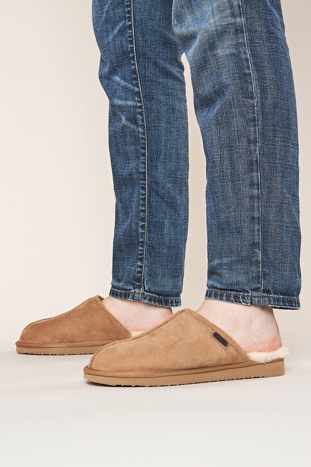 Роскошные тапочки-мюли из овчины 'Foxtail' Moshulu, коричневый
Роскошные тапочки-мюли из овчины 'Foxtail' Moshulu, коричневый